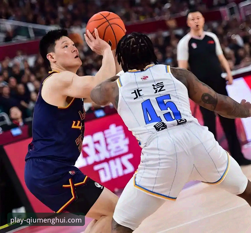 球盟会体育平台 上海男篮团队攻势vs天津连败困局:一场流畅赛事的技术性复盘与观赛平台选择